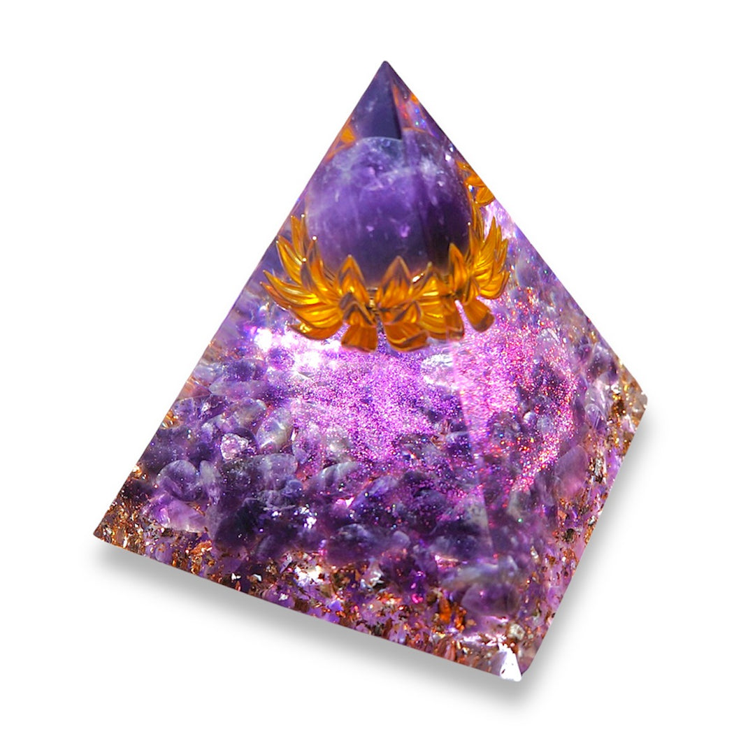 Pyramid | Amethyst Copper Flower